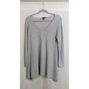 Eileen Fisher Medium Tunic Top Sweater 100% Wool Light Gray V neck Shark Hem NEW